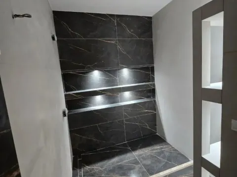 Prodaja, dvosoban stan, 72m², Stari Aerodrom, Podgorica - image 7