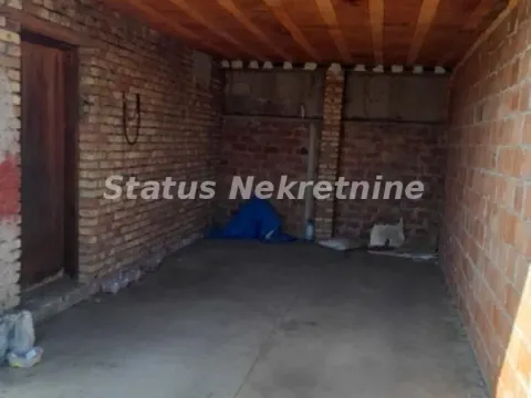 Prodaja, kuća, 180m², Centar, Inđija - image 12