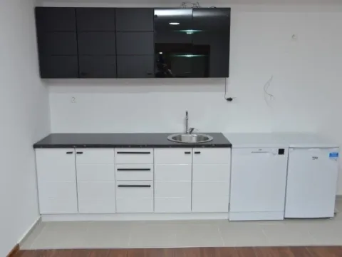 Izdavanje, poslovni prostor, 92m², Master Kvart, Podgorica - image 7