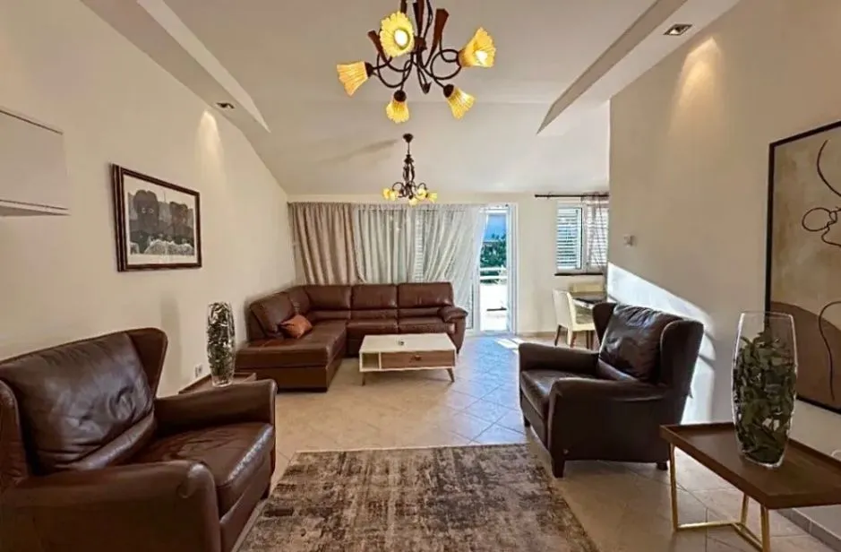 Rent, three bedroom apartment, 114m², Momišići, Podgorica