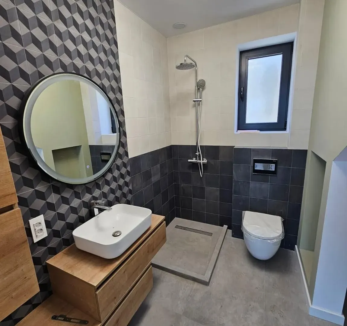 Prodaja, kuća, 176m², Kavač, Kotor