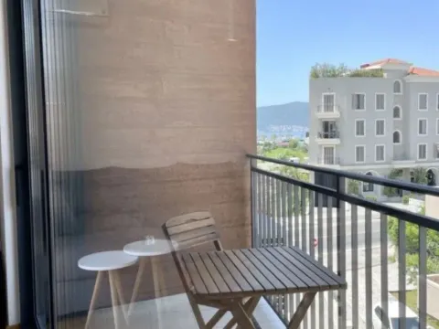 Rent, two bedroom apartment, 78m², Seljanovo, Tivat
