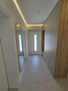 Izdavanje, dvosoban stan, 84m², Kalimanj, Tivat - image 20