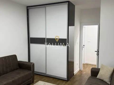 Izdavanje, dvosoban stan, 72m², Stari Aerodrom, Podgorica - image 6