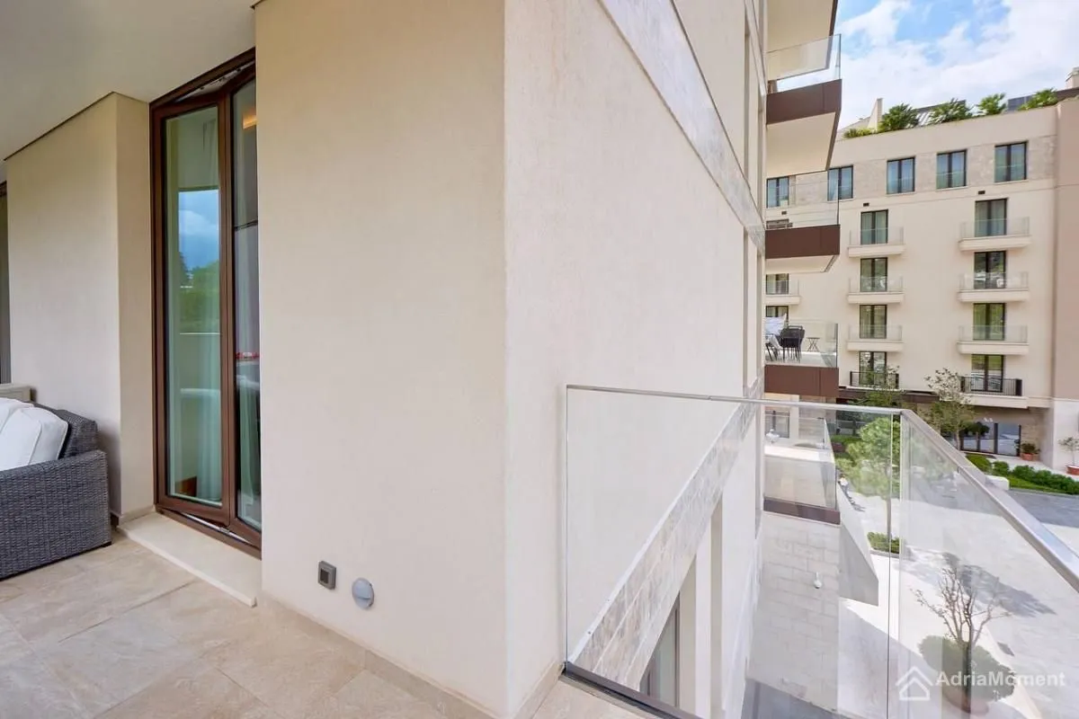 Sale, two bedroom apartment, 160m², Porto Montenegro, Tivat