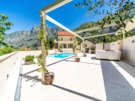 Prodaja, kuća, 1000m², Škaljari, Kotor - image 4