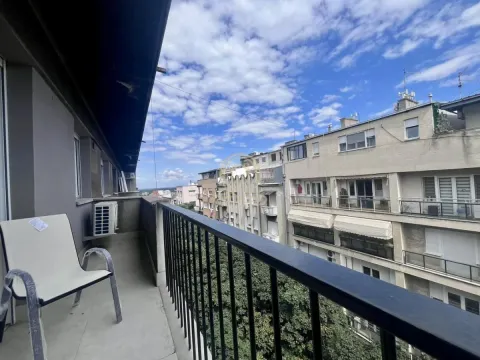Rent, two bedroom apartment, 60m², Stari Grad, Beograd - image 10