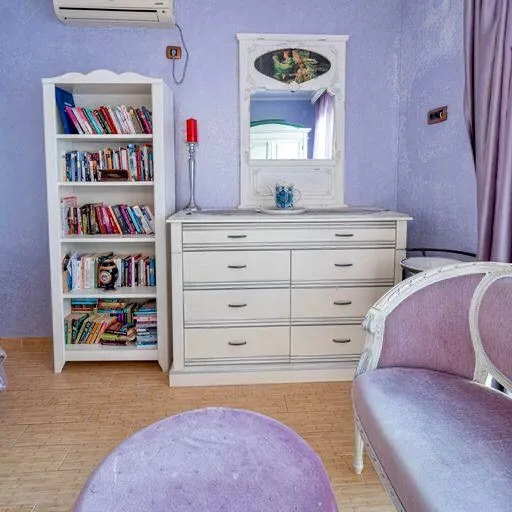 Rent, house, 300m², Bečići, Budva