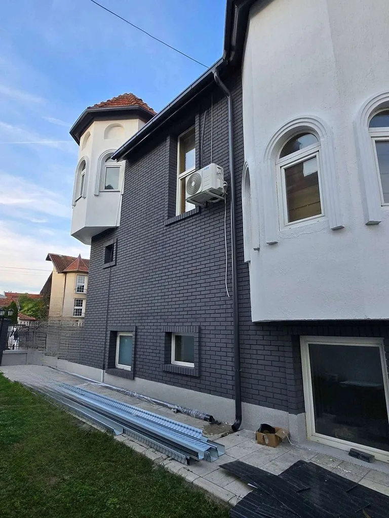Prodaja, kuća, 300m², Telep, Novi Sad Sve Podlokacije