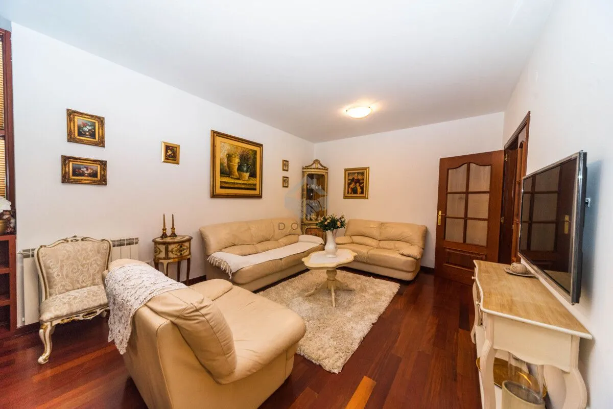 Rent, three bedroom apartment, 100m², Gorica C, Podgorica