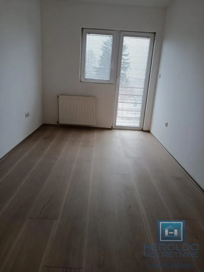 Prodaja, dvosoban stan, 60m², Tabane, Jagodina