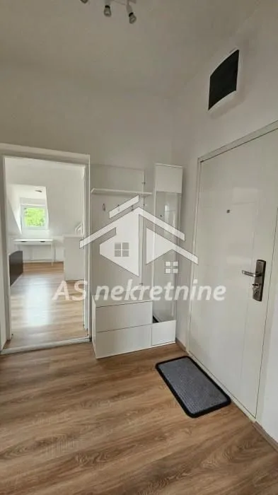 Izdavanje, dvosoban stan, 47m², Đeram Pijaca, Beograd