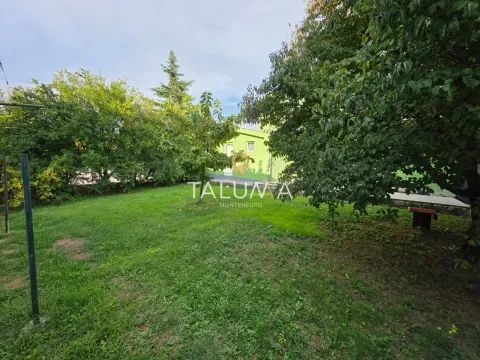 Izdavanje, kuća, 200m², Zagorič, Podgorica - image 4