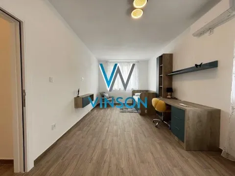 Izdavanje, četvorosoban stan, 180m², Petrovaradin, Novi Sad - image 19