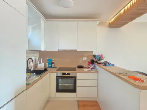 Prodaja, dvosoban stan, 68m², Pržno, Budva - image 10