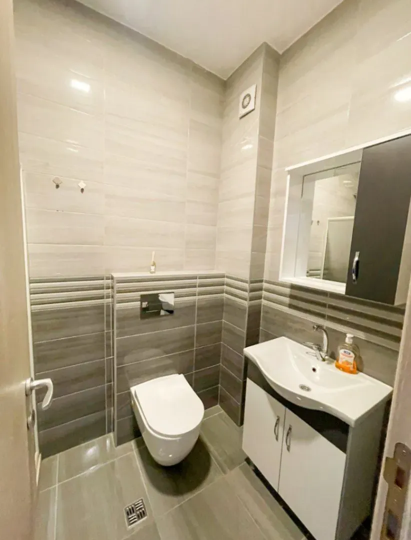 Izdavanje, jednosoban stan, 50m², Stari Aerodrom, Podgorica
