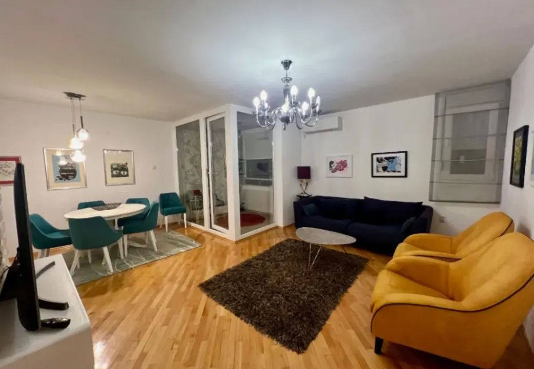 Rent, three bedroom apartment, 100m², Blok 5, Podgorica