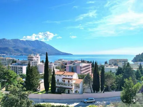 Sale, hospitality venue, 993m², Bečići, Budva