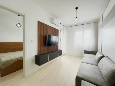Izdavanje, jednosoban stan, 39m2, Krivi Most, Podgorica Izdavanje, jednosoban stan, 39m2, Krivi Most, Podgorica