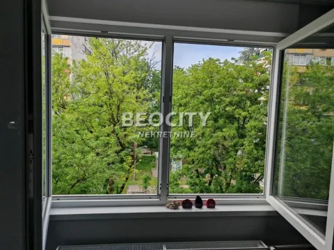 Prodaja, jednosoban stan, 36m², Centar, Novi Sad - image 9