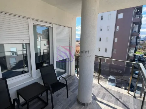 Rent, two bedroom apartment, 76m², City Kvart, Podgorica - image 3