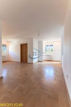 Prodaja, trosoban stan, 65m², Kluz, Zvezdara Sve Podlokacije - image 2