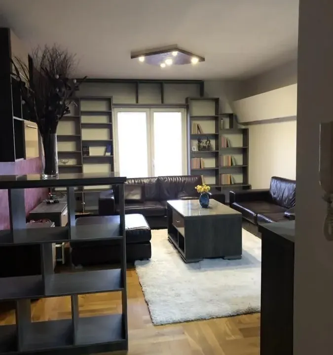 Izdavanje, četvorosoban stan, 191m², Mrčevac, Tivat