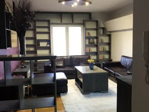 Izdavanje, četvorosoban stan, 191m², Mrčevac, Tivat