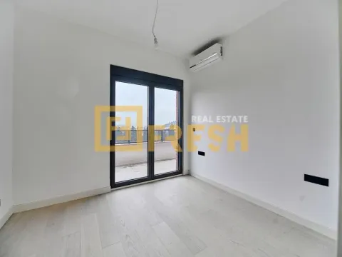 Sale, three bedroom apartment, 149m², Krivi Most, Podgorica - image 11