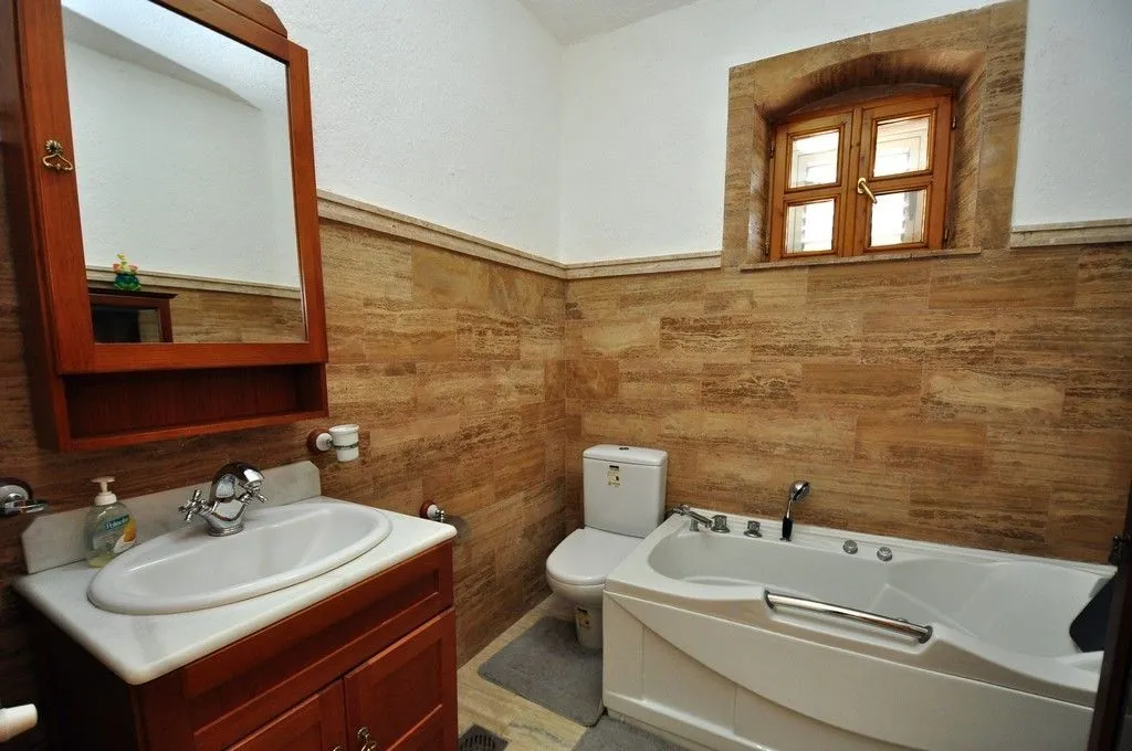 Sale, house, 480m², Reževići, Budva