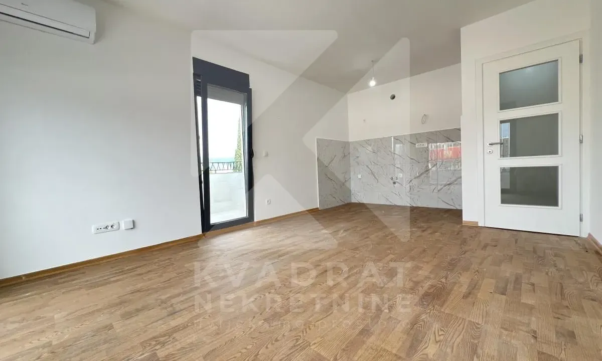 Izdavanje, dvosoban stan, 55m², City Kvart, Podgorica