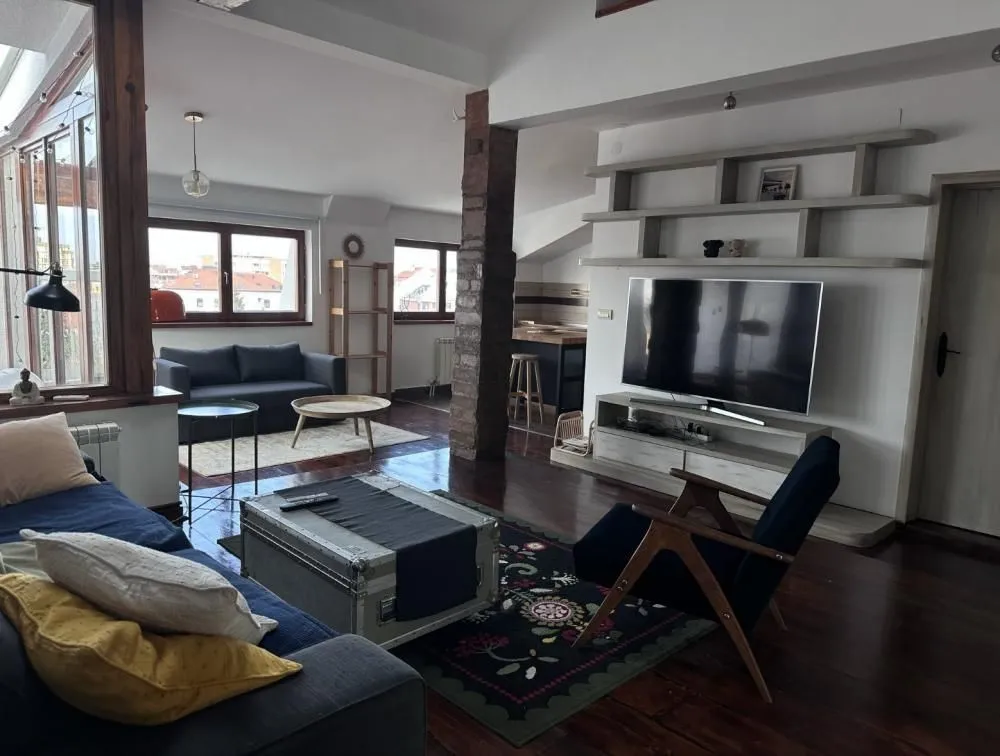 Izdavanje, trosoban stan, 85m², Čubura, Beograd