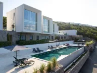 Izdavanje, jednosoban stan, 68m², Krašići, Tivat - image 1