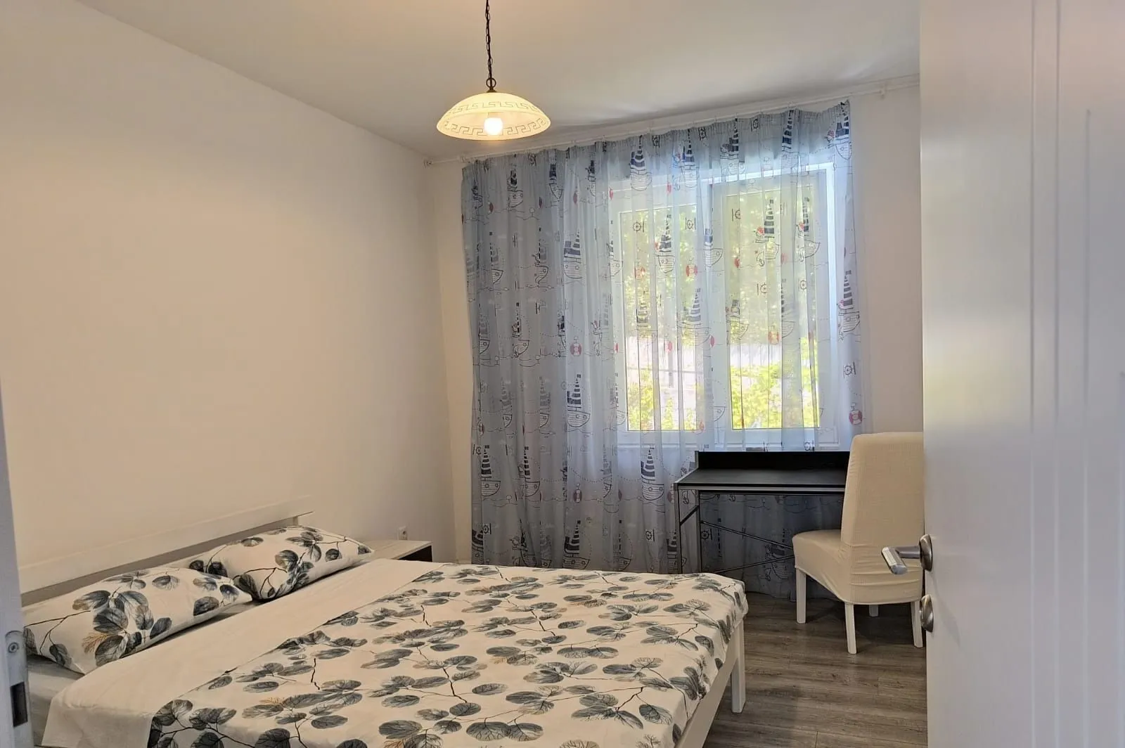 Izdavanje, trosoban stan, 147m², Đenovići, Herceg Novi