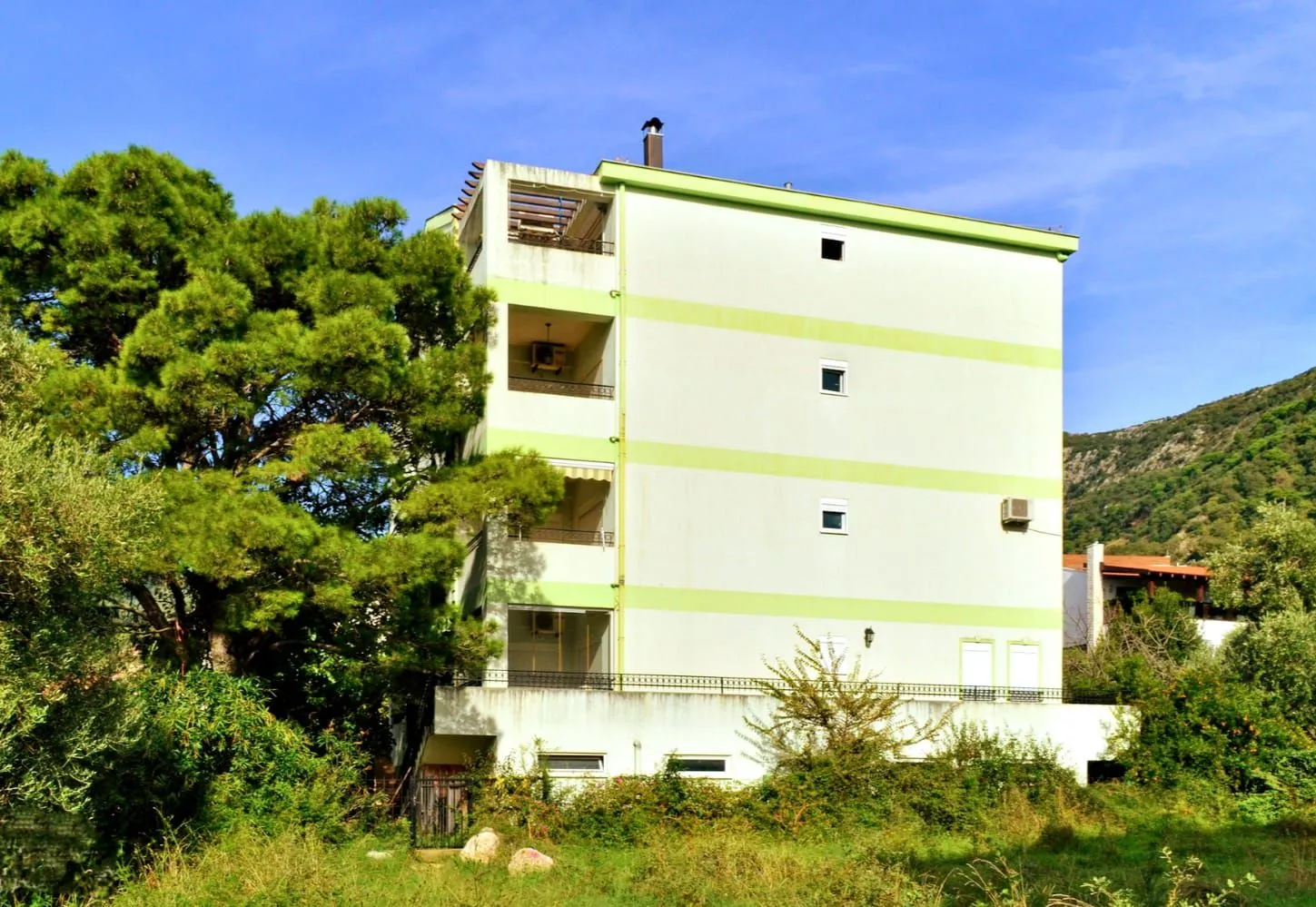 Sale, three bedroom apartment, 64m², Podmaine, Budva