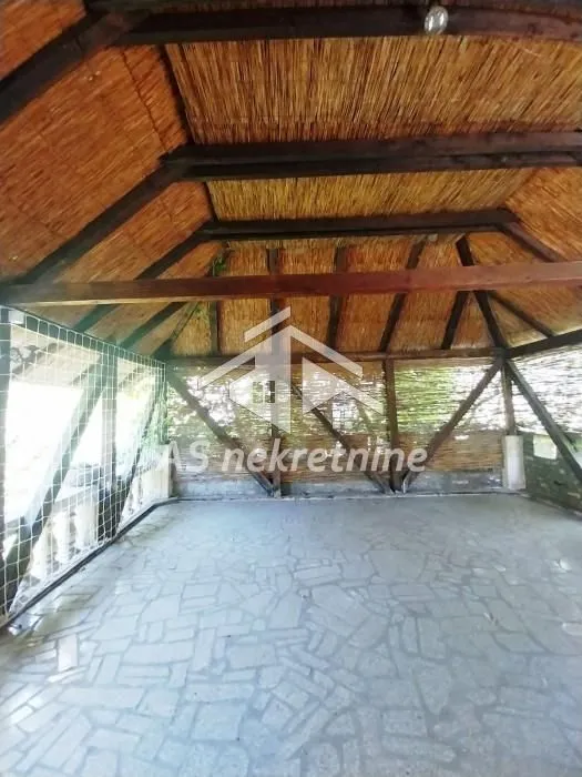 Rent, house, 260m², Neimar, Vračar Sve Podlokacije