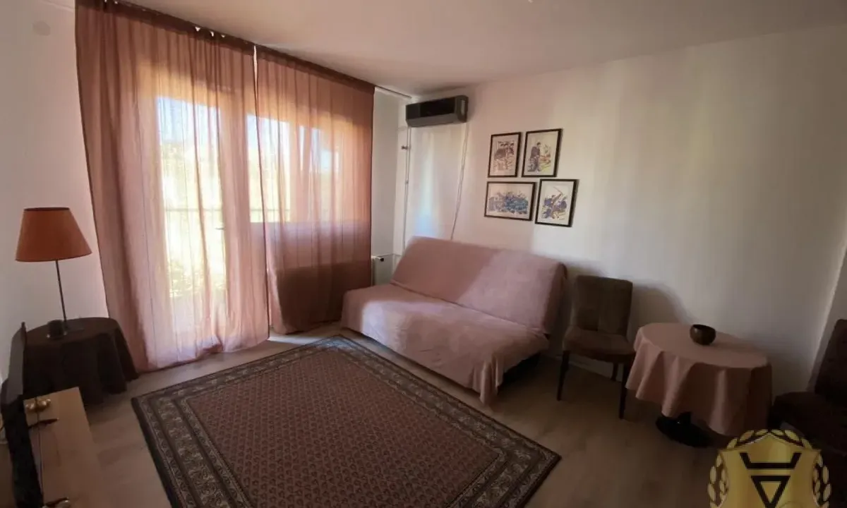 Izdavanje, dvosoban stan, 56m², Karaburma, Palilula Sve Podlokacije