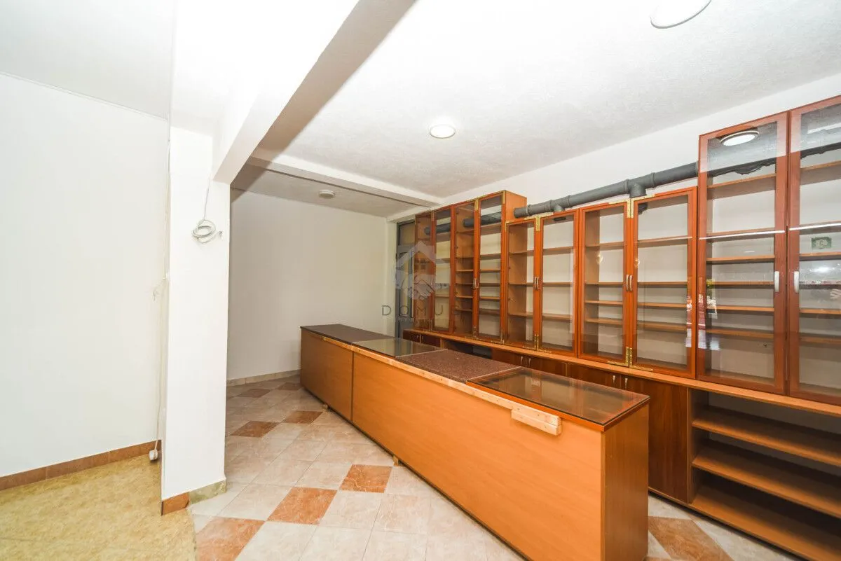 Rent, office space, 300m², Zabjelo, Podgorica