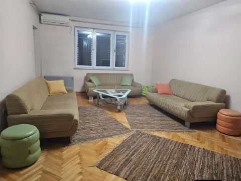 Prodaja, četvorosoban stan, 92m², Lepa Kata, Podgorica - image 2