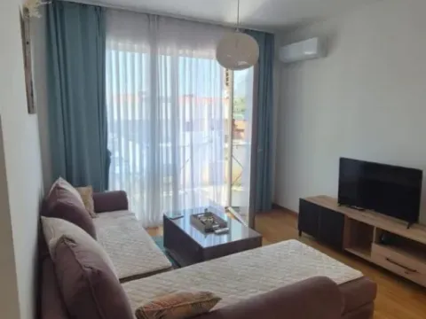 Izdavanje, dvosoban stan, 59m², Bečići, Budva - image 4