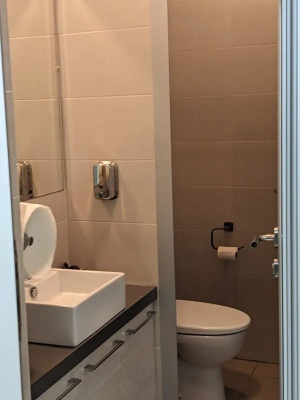 Rent, office space, 250m², Altina, Beograd