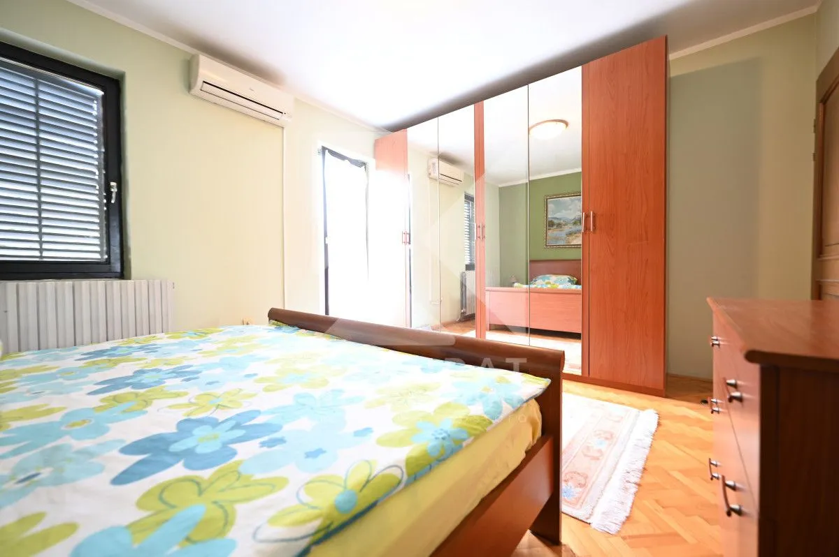Sale, house, 280m², Masline, Podgorica