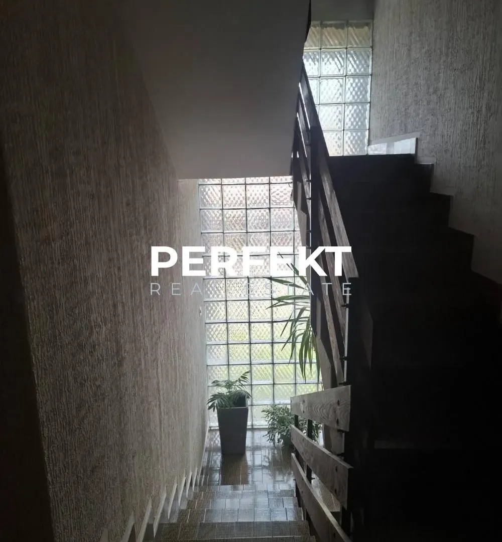 Prodaja, kuća, 273m², Pančevo, Srbija