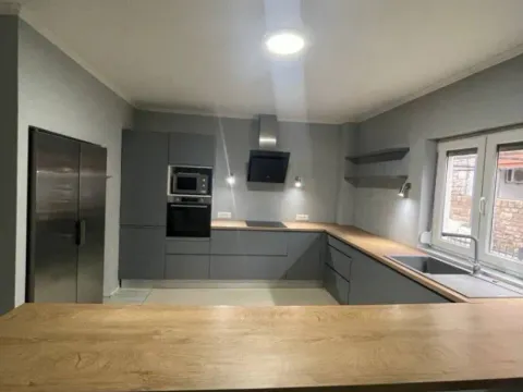 Sale, house, 175m², Lastva Grbaljska, Kotor - image 1