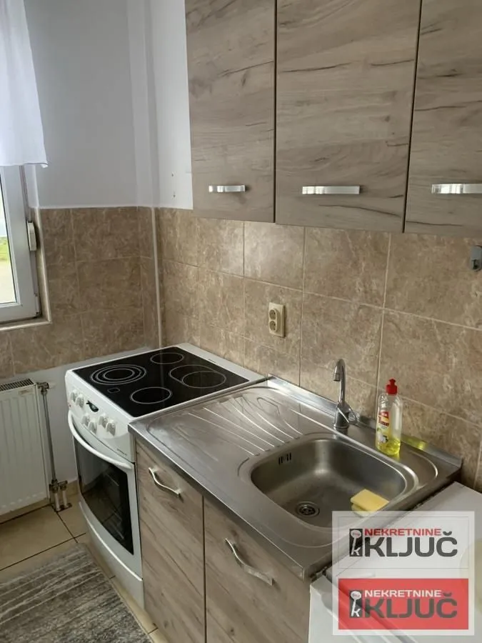 Prodaja, jednosoban stan, 25m², Adamovićevo Naselje, Novi Sad Sve Podlokacije
