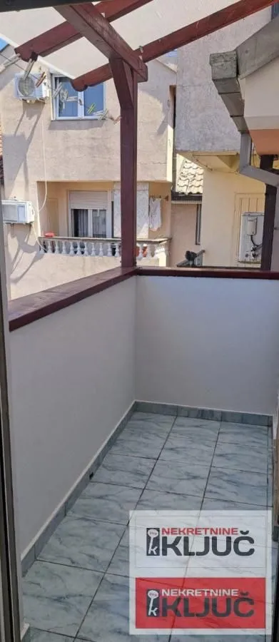Prodaja, dvosoban stan, 45m², Nova Detelinara, Novi Sad Sve Podlokacije