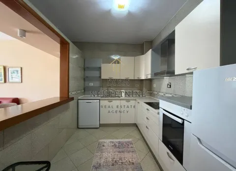 Prodaja, jednosoban stan, 65m², Centar, Bar - image 13
