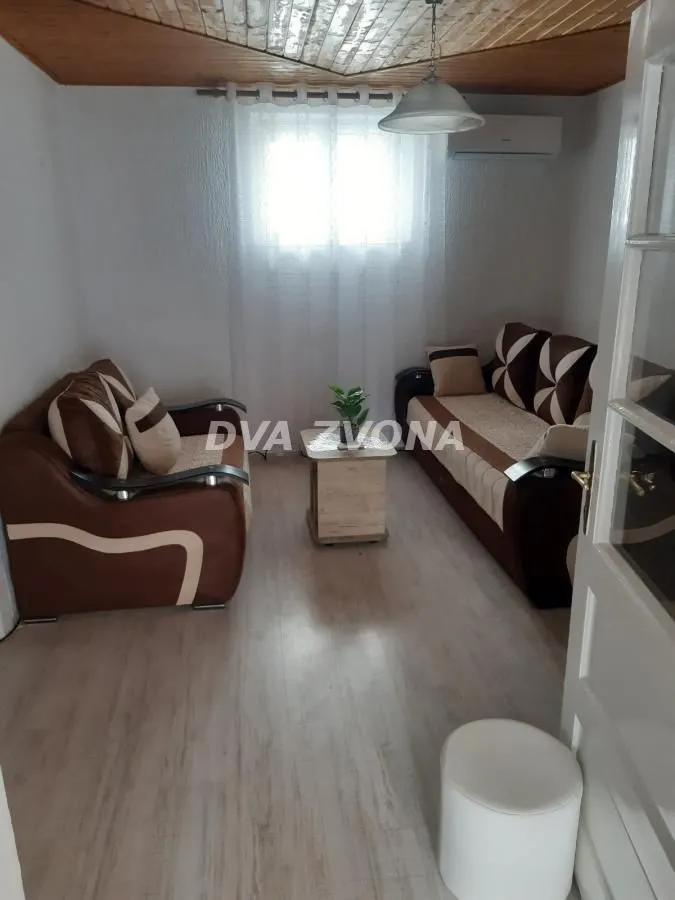 Prodaja, kuća, 199m², Bečej, Novi Sad