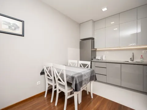 Izdavanje, jednosoban stan, 50m², Master Kvart, Podgorica - image 7