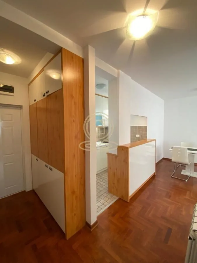 Rent, three bedroom apartment, 60m², Lekino Brdo, Voždovac Sve Podlokacije
